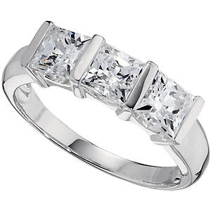 Sterling Silver Cubic Zirconia Ring Size 6 Sterling Silver Cubic Zirconia Ring Size 6