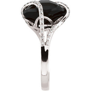 14k White Gold Onyx & 1/5 CTW Diamond Ring Size 7