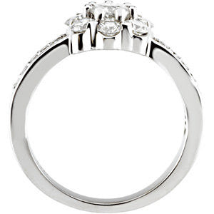 14k White Gold Cluster-Style Ring, Size 7
