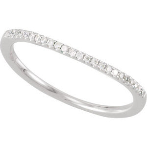 14k White Gold 1/10 CTW Diamond Band, Size 7