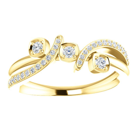 14k Yellow Gold 1/5 CTW Diamond Ring, Size 7