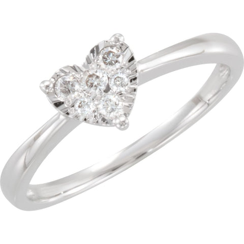 14k White Gold 1/8 CTW Diamond Heart Ring , Size 7