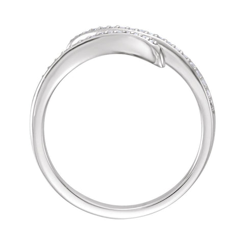 14k White Gold 1/6 CTW Diamond Ring, Size 7